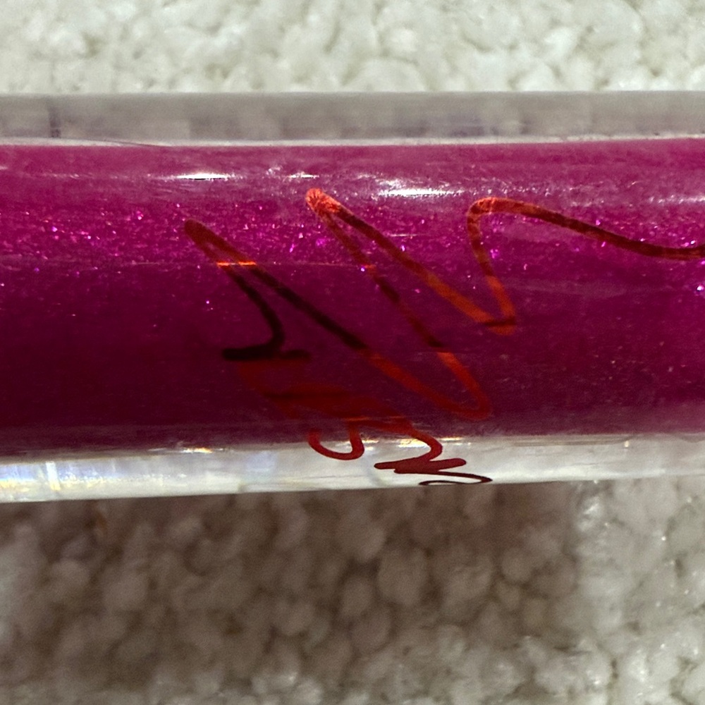 MAC Cosmetics Viva Glam Lipglass Taraji P. Henson - Deep Pink Shine